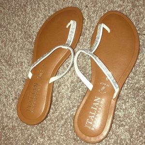 NWOT sandals